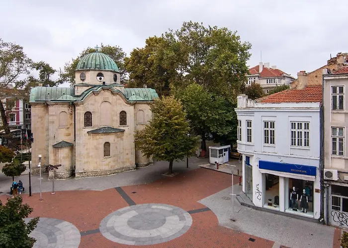 Location In Center And Paid Parking Apartamento Varna